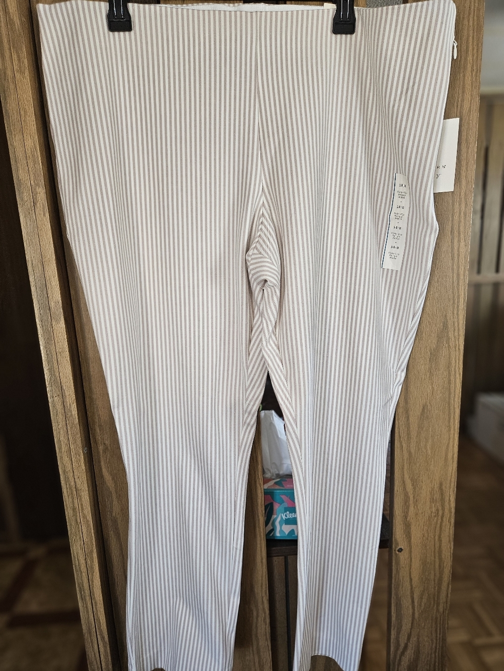 NWT A New Day Sz 18 Striped Beige/White Side Zip Skinny Ankle Pants